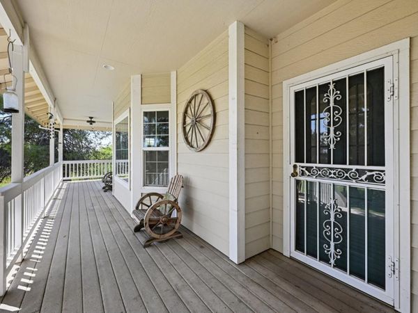2857 Moonshine Ln, Loomis, CA 95650