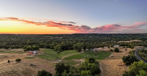 2857 Moonshine Ln, Loomis, CA 95650 Photo