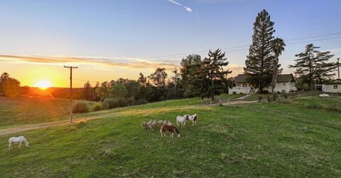 2857 Moonshine Ln, Loomis, CA 95650 Photo