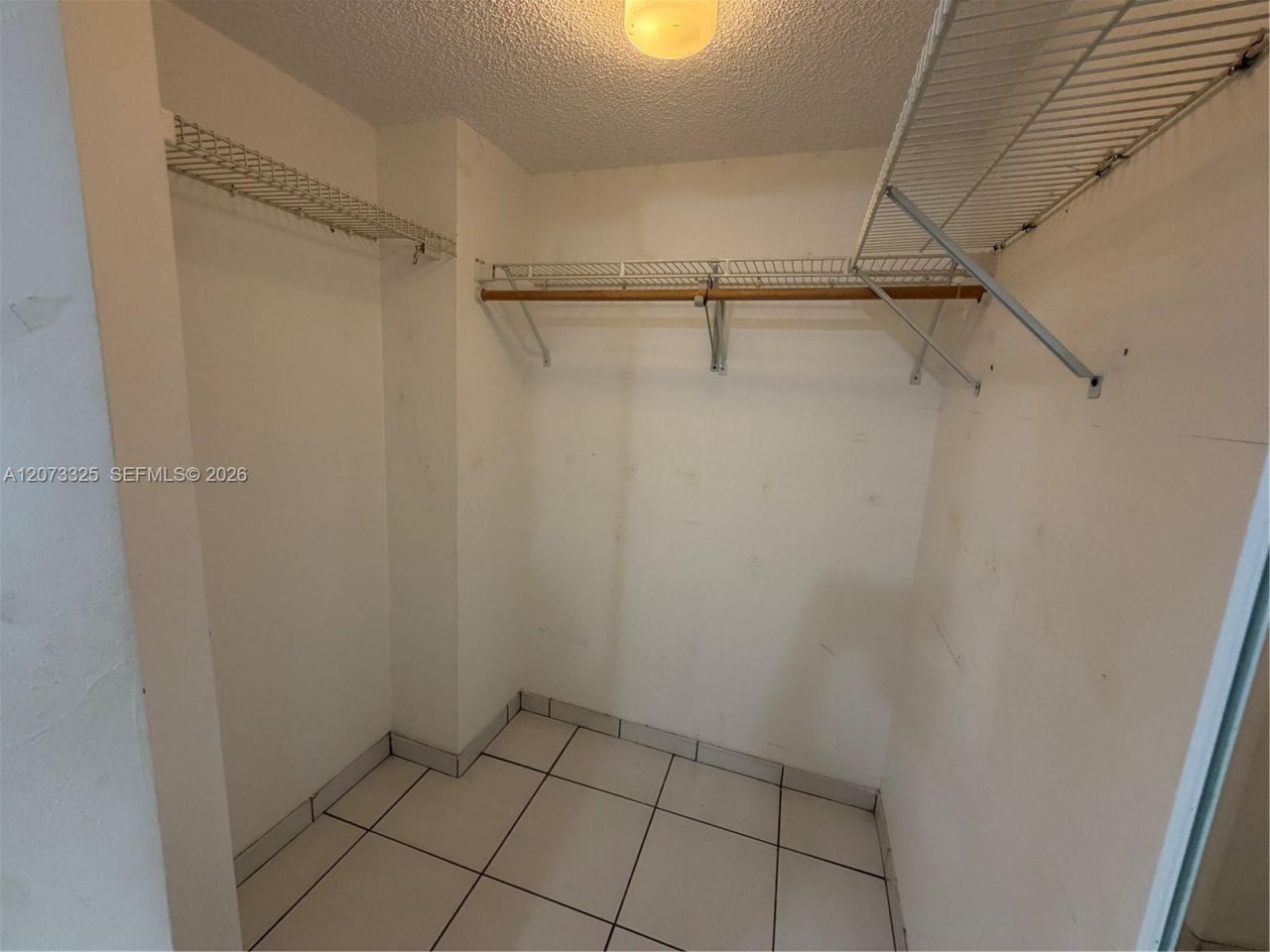 2457 Collins Ave , Unit 1405, Miami Beach, FL 33140 Photo