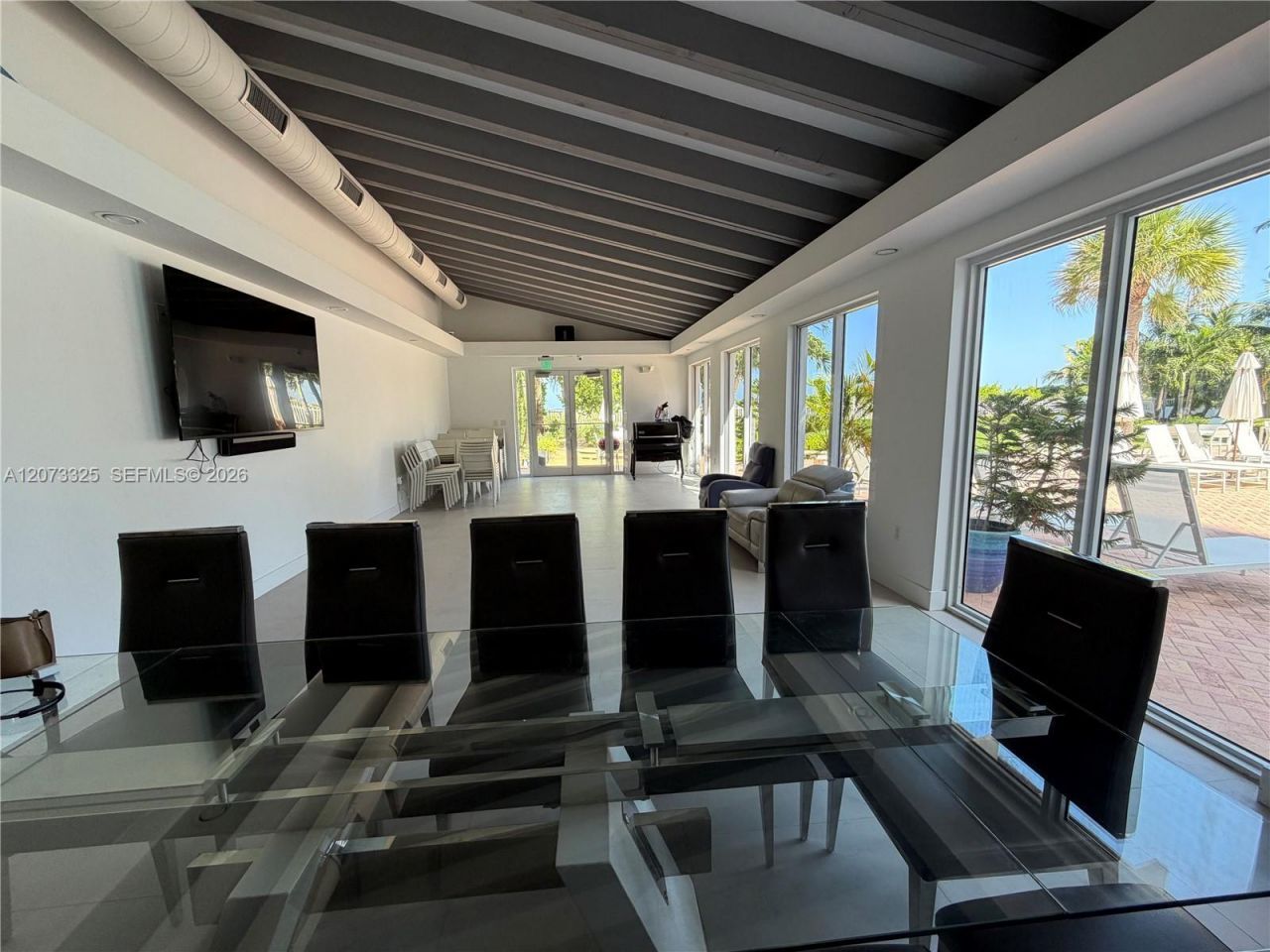 2457 Collins Ave , Unit 1405, Miami Beach, FL 33140 Photo