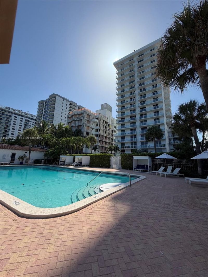 2457 Collins Ave , Unit 1405, Miami Beach, FL 33140 Photo