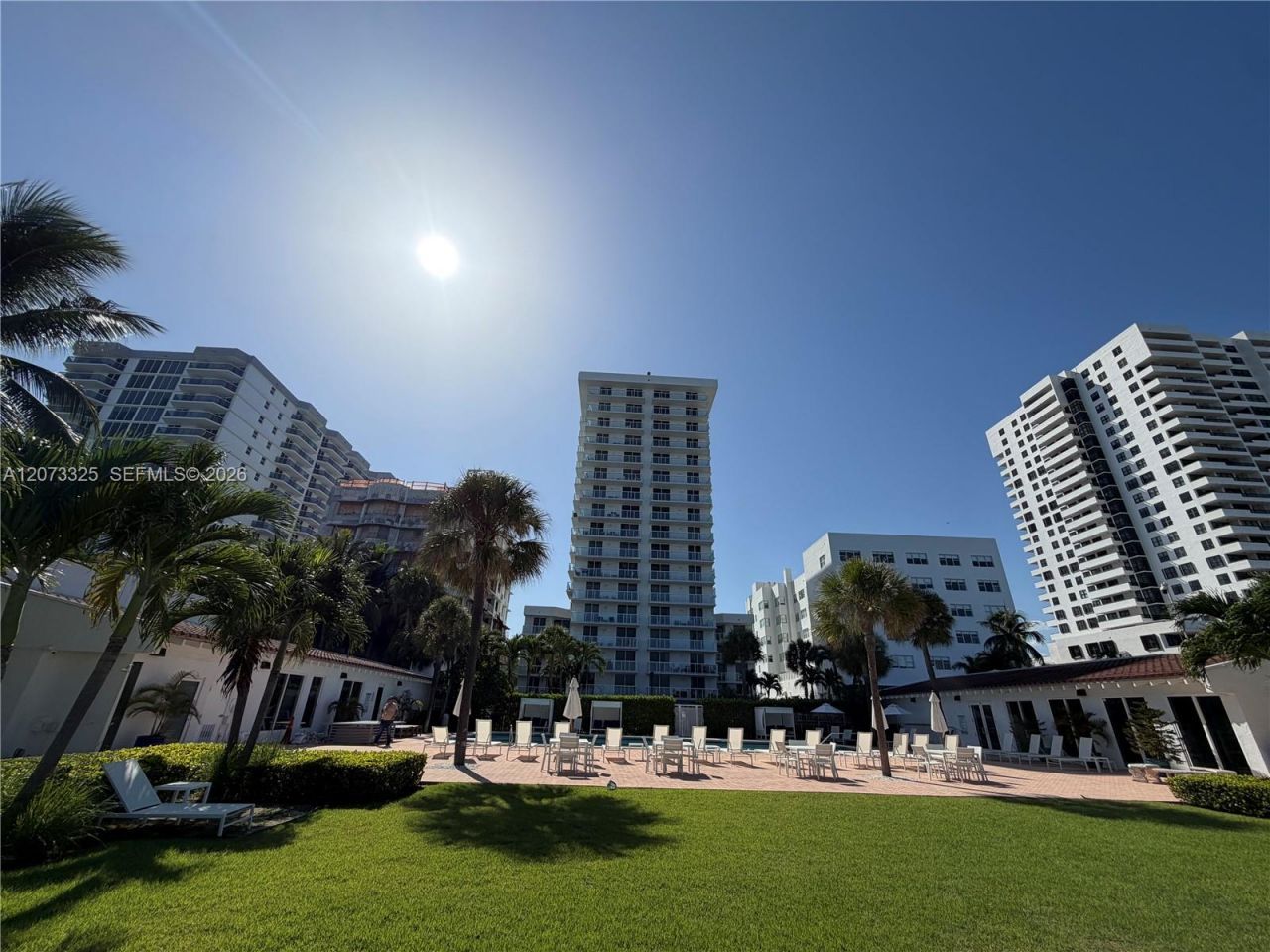 2457 Collins Ave , Unit 1405, Miami Beach, FL 33140 Photo