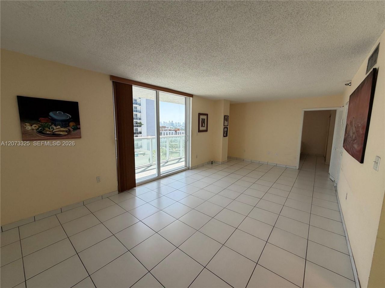 2457 Collins Ave , Unit 1405, Miami Beach, FL 33140 Photo