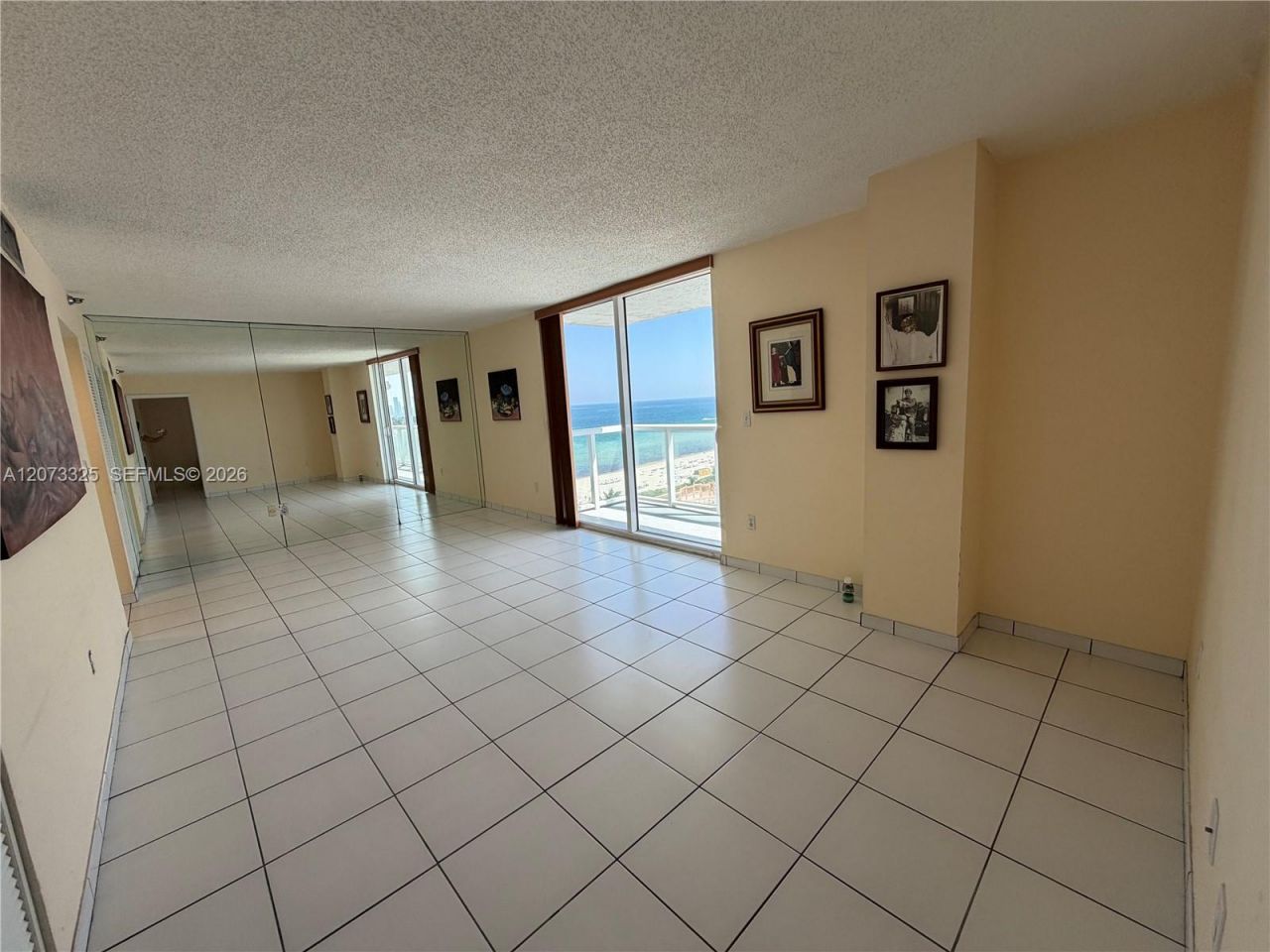 2457 Collins Ave , Unit 1405, Miami Beach, FL 33140 Photo