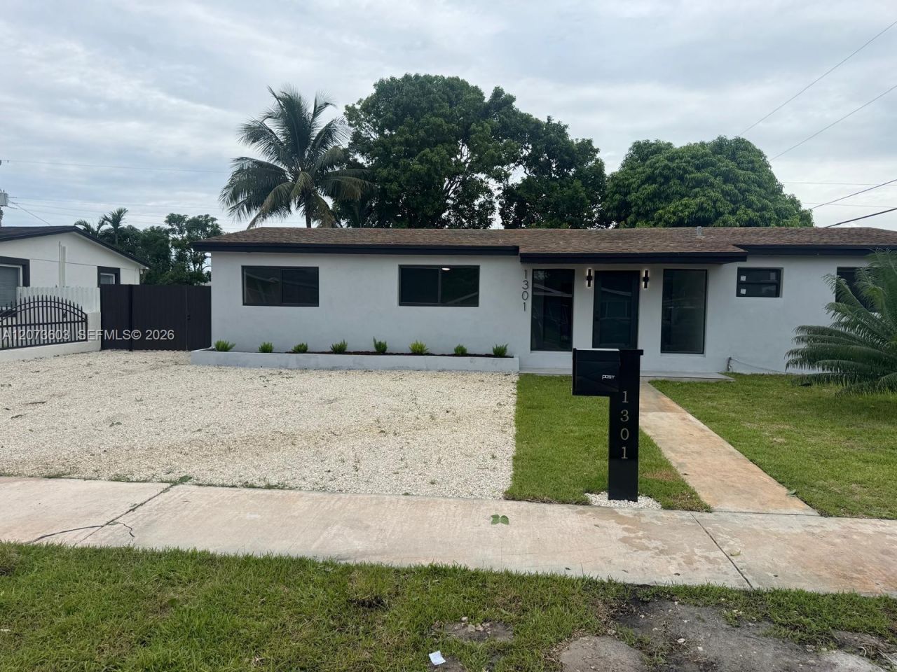 1301 NW 176th Ter , Miami Gardens, FL 33169 Photo
