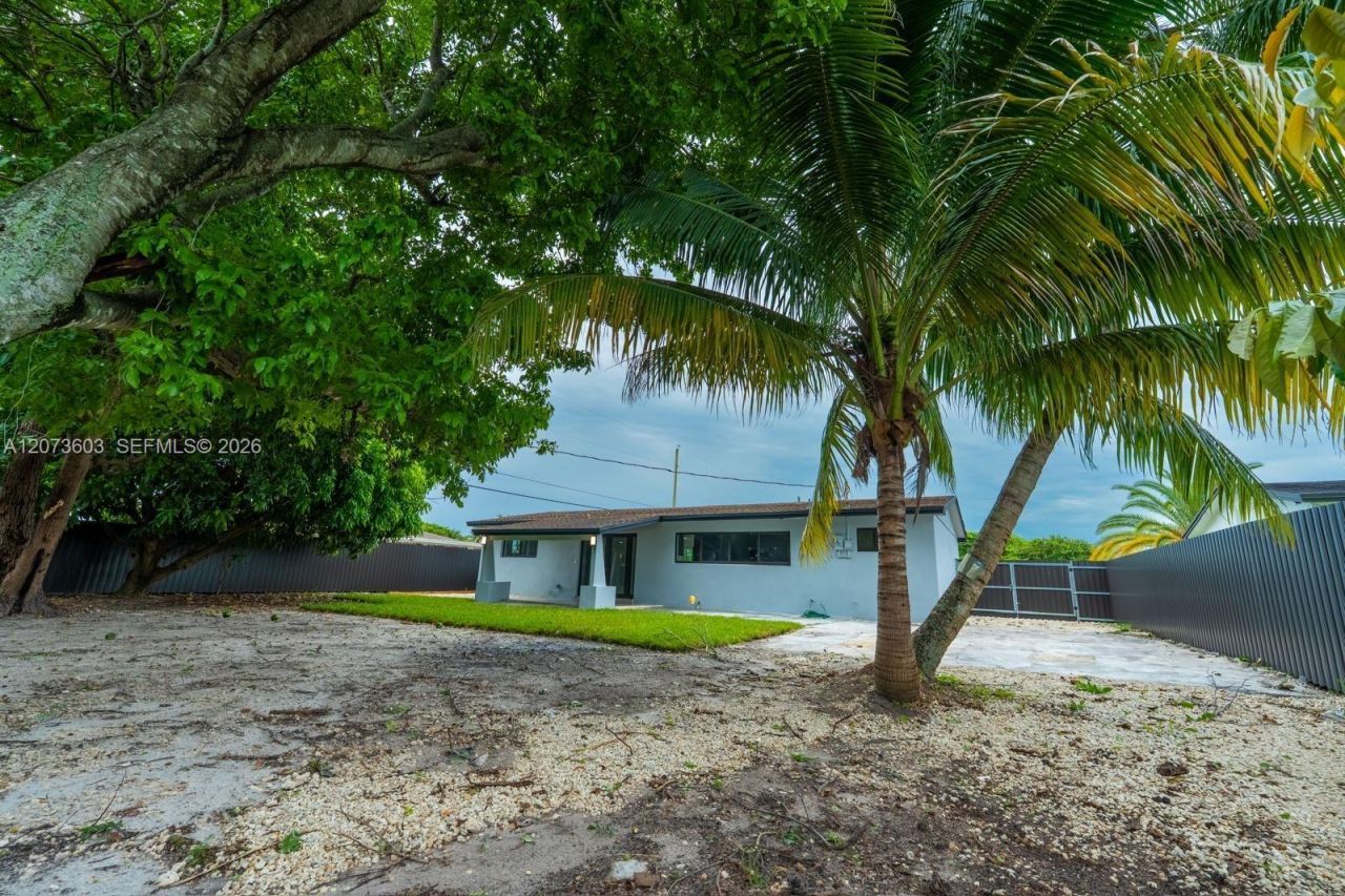 1301 NW 176th Ter , Miami Gardens, FL 33169 Photo
