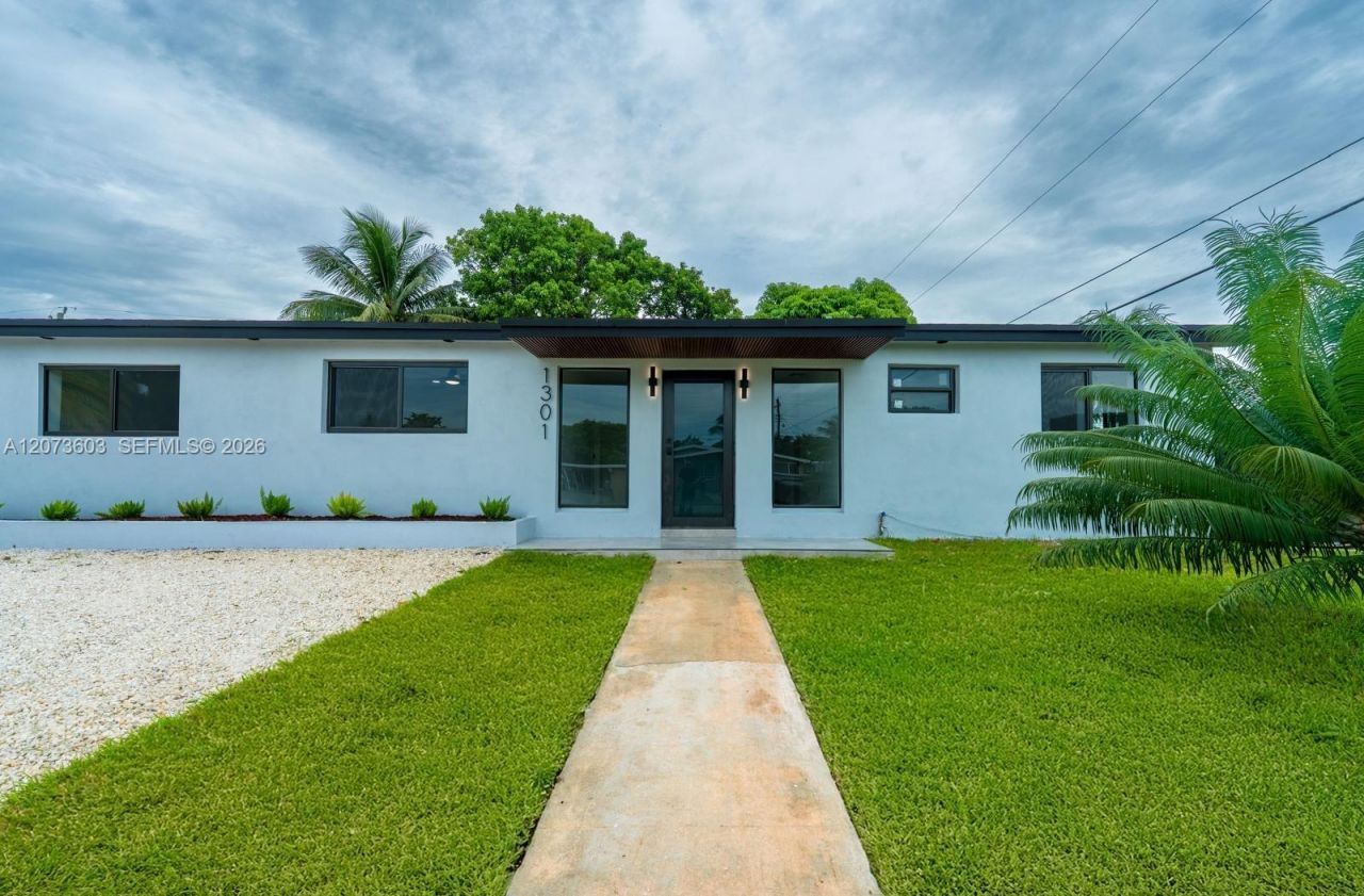 1301 NW 176th Ter , Miami Gardens, FL 33169 Photo