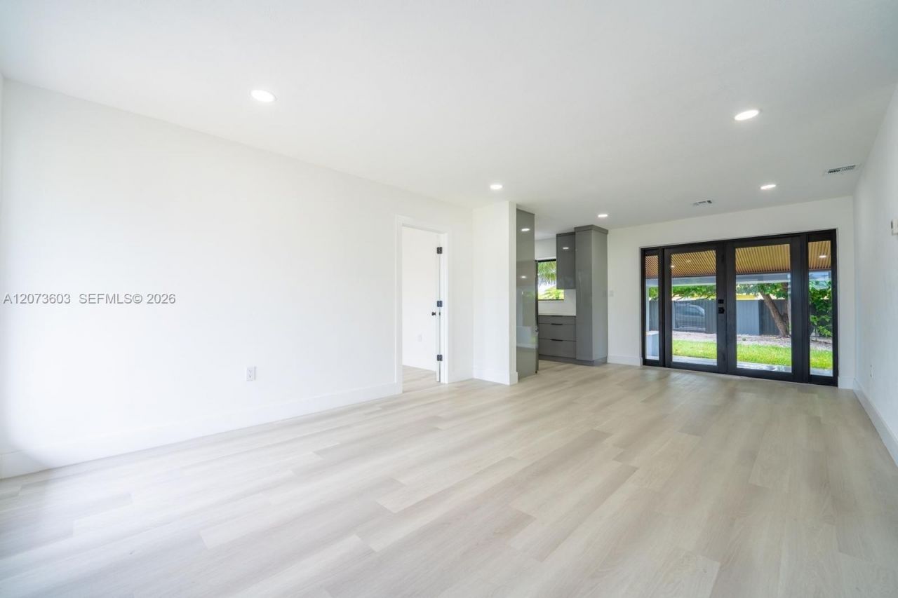 1301 NW 176th Ter , Miami Gardens, FL 33169 Photo