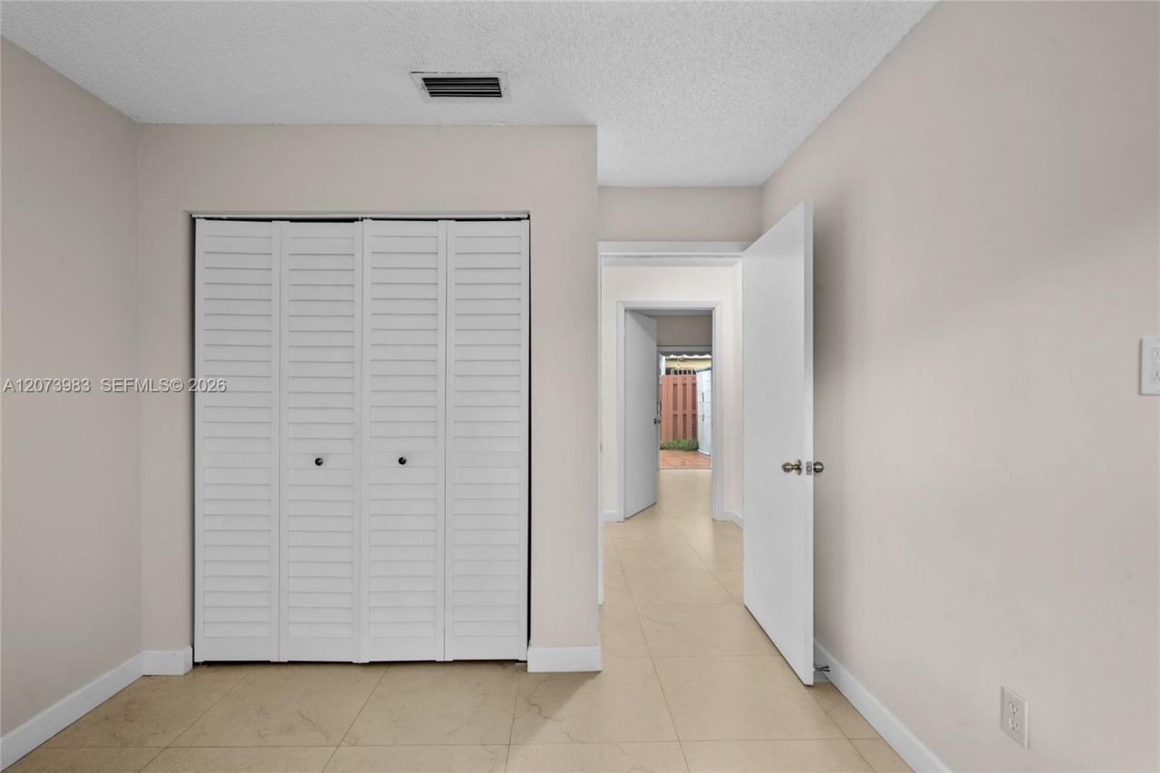 330 NW 114th Ave , Unit 7-105, Sweetwater, FL 33172 Photo