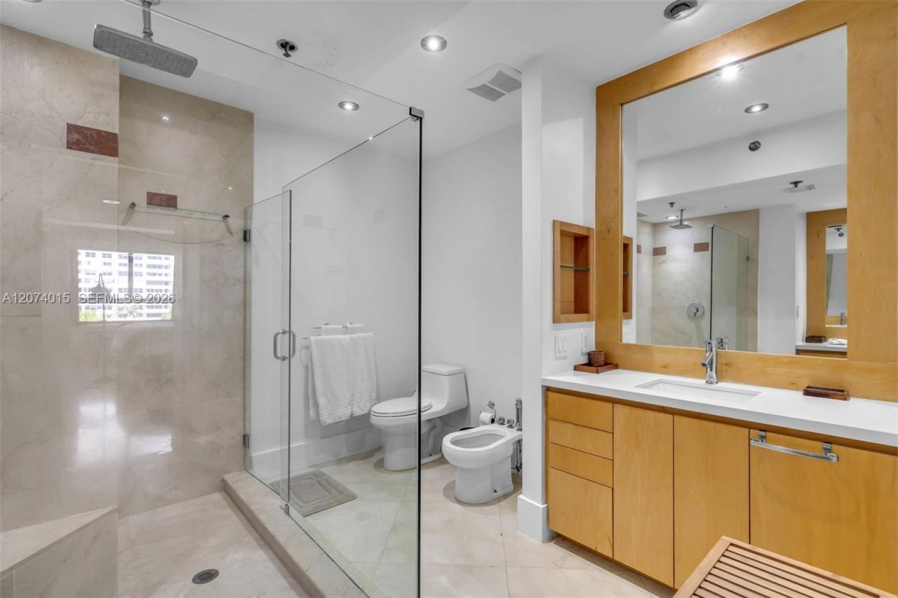 251 Crandon Blvd, Unit 431, Key Biscayne, FL 33149 Photo