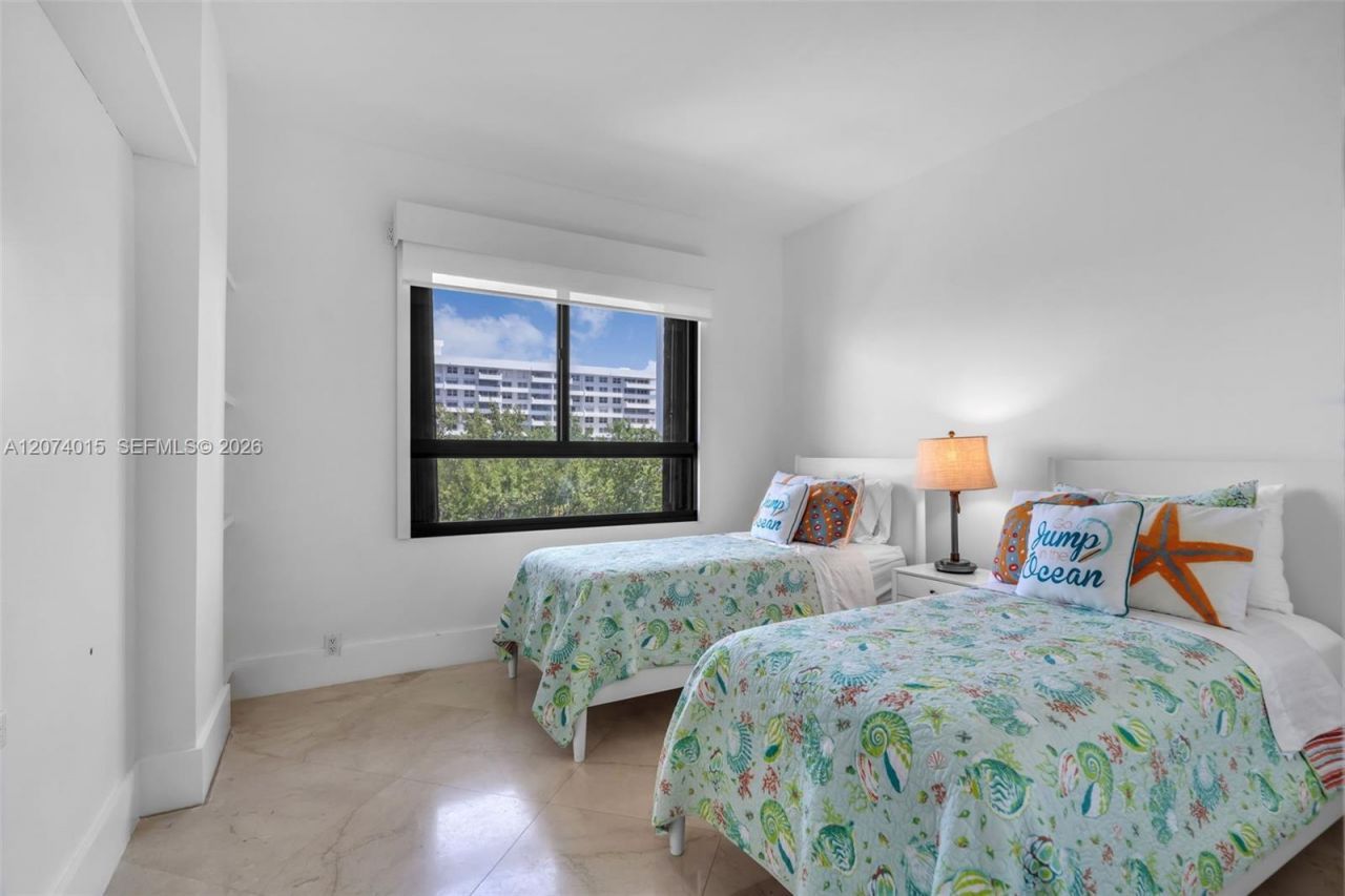 251 Crandon Blvd, Unit 431, Key Biscayne, FL 33149 Photo