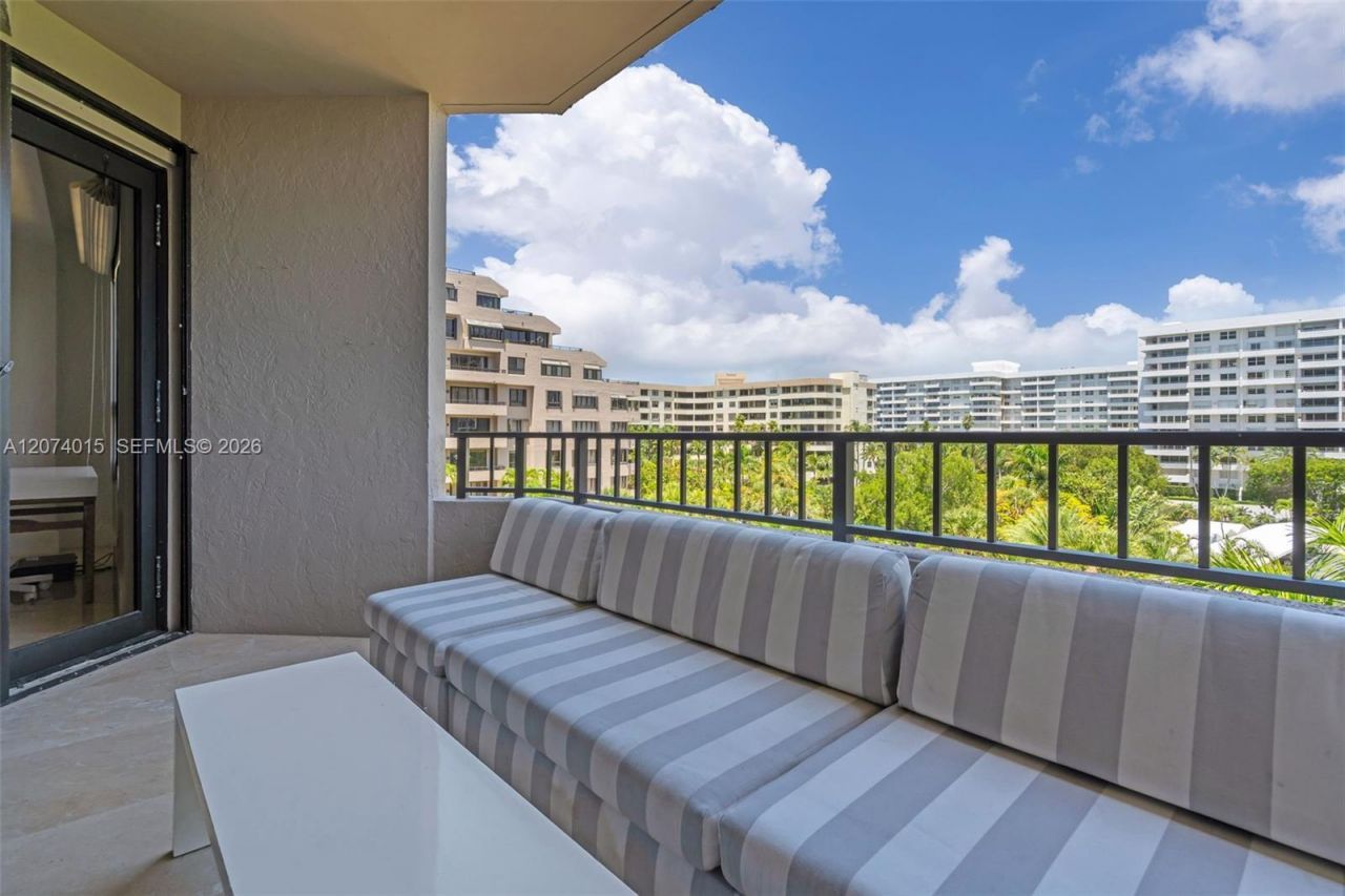 251 Crandon Blvd, Unit 431, Key Biscayne, FL 33149 Photo