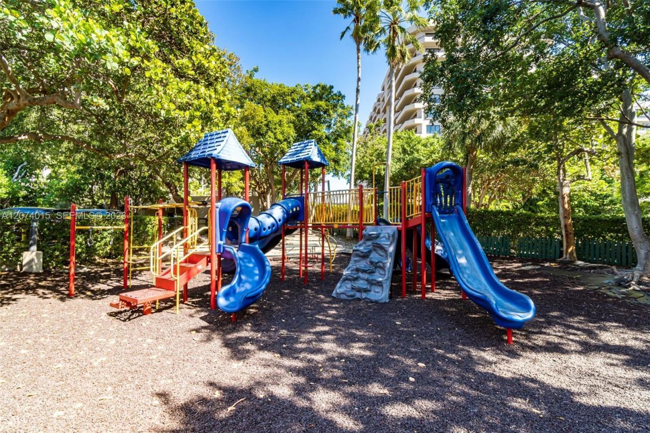 251 Crandon Blvd, Unit 431, Key Biscayne, FL 33149 Photo