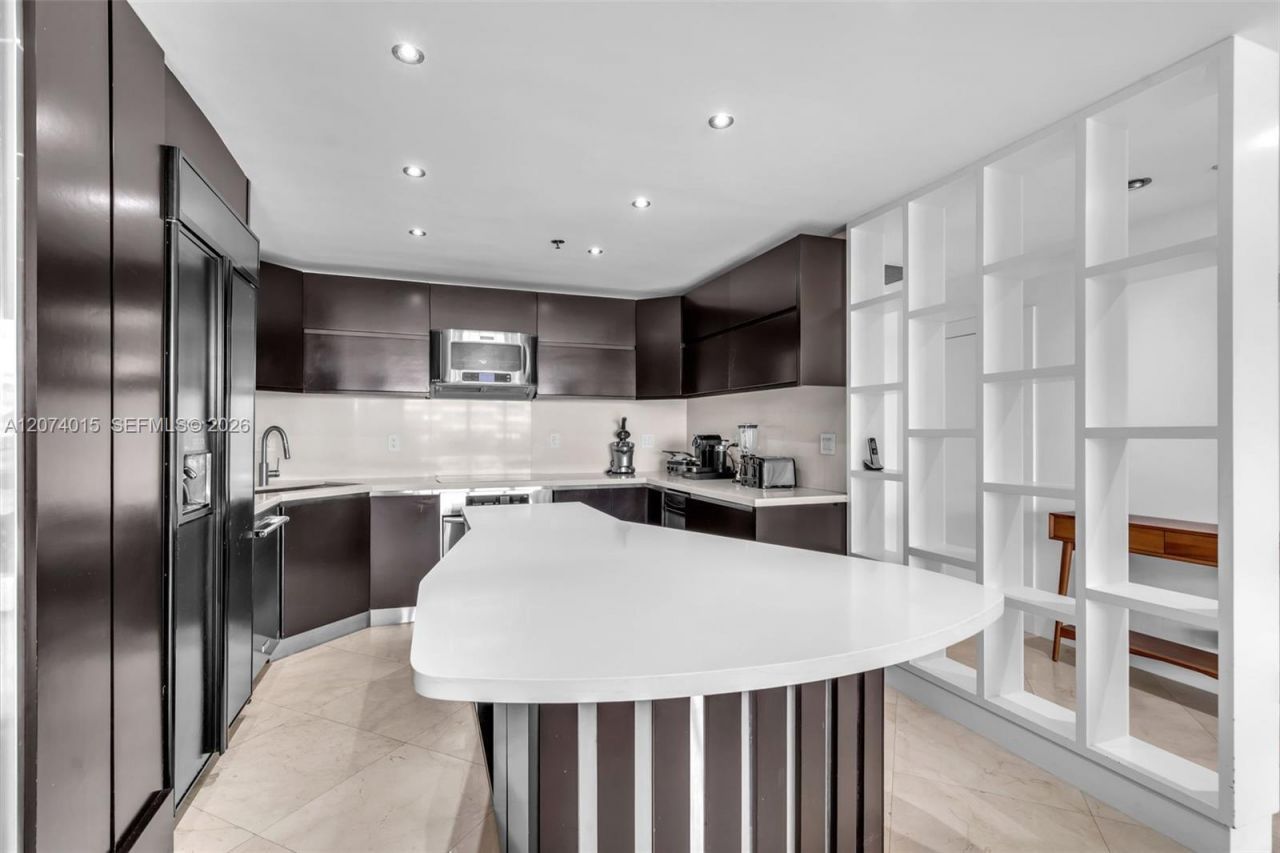 251 Crandon Blvd, Unit 431, Key Biscayne, FL 33149 Photo