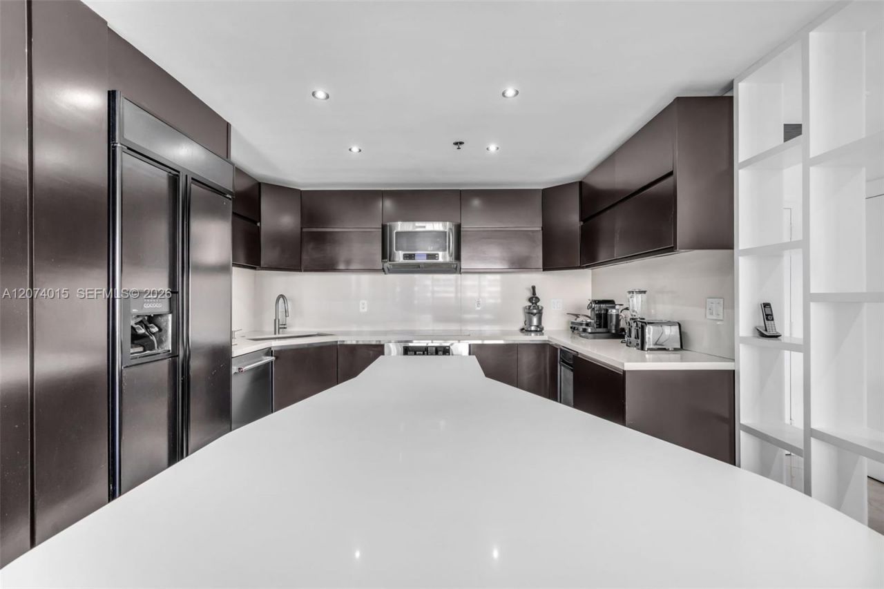 251 Crandon Blvd, Unit 431, Key Biscayne, FL 33149 Photo