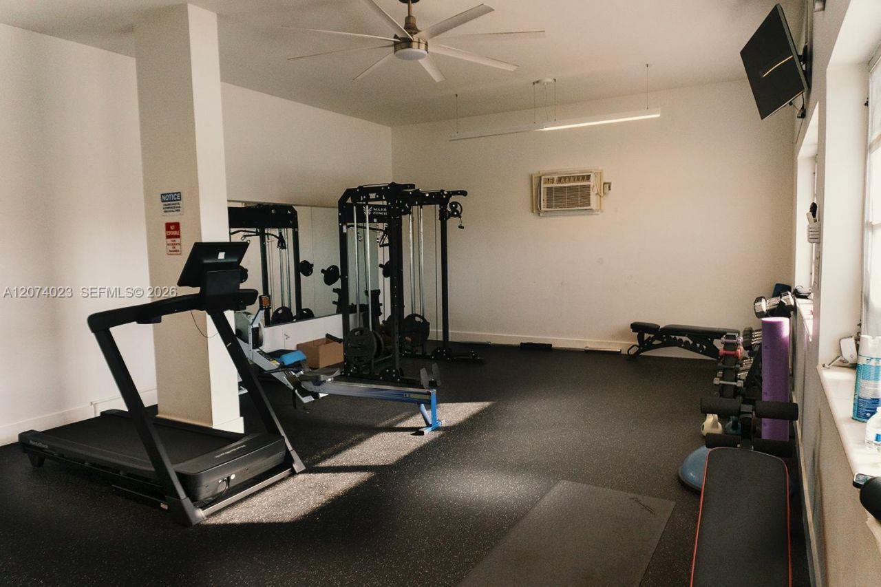 9111 E Bay Harbor Dr, Unit 5B, Bay Harbor Islands, FL 33154 Photo