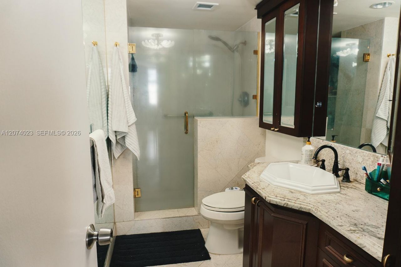 9111 E Bay Harbor Dr, Unit 5B, Bay Harbor Islands, FL 33154 Photo