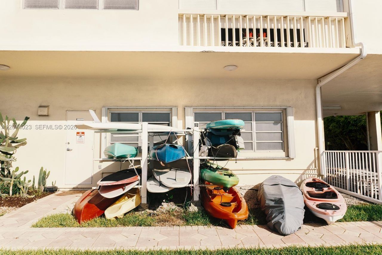 9111 E Bay Harbor Dr, Unit 5B, Bay Harbor Islands, FL 33154 Photo