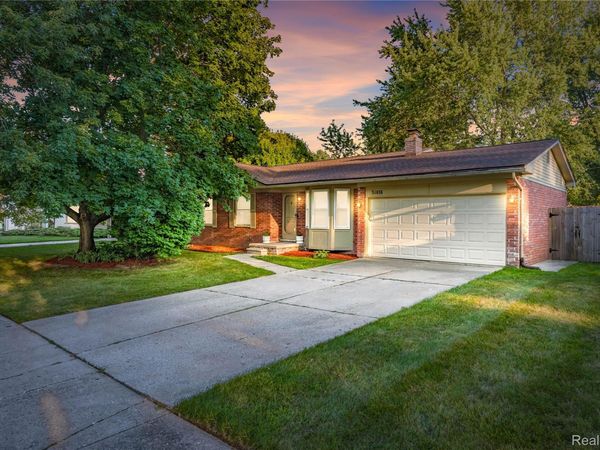 34616 Shorewood Street, Chesterfield Township, Mi 48047