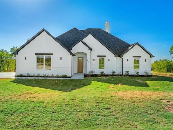 101 Barefoot Bay Boulevard, Corsicana, TX 75109