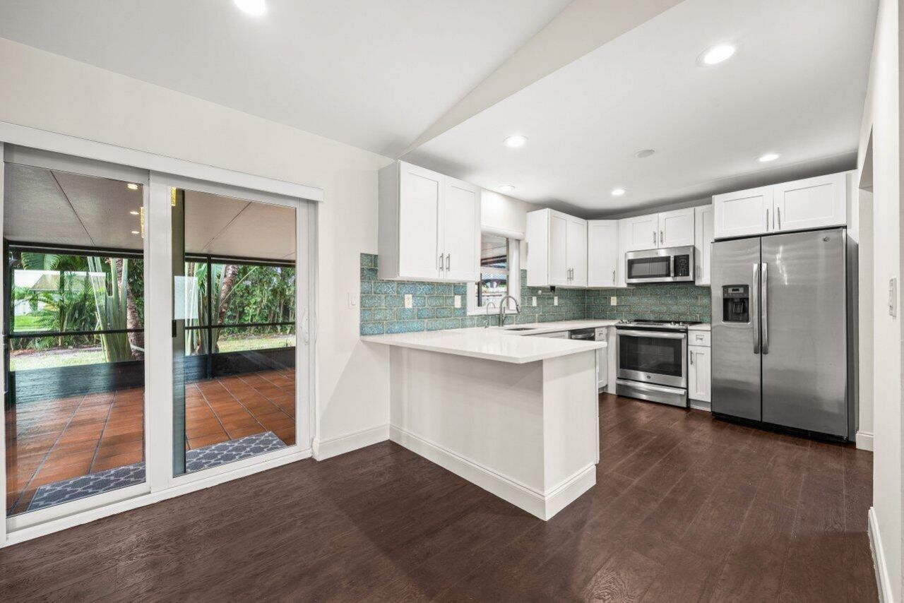 638 SW 4th Avenue, Boynton Beach, FL 33426 Photo
