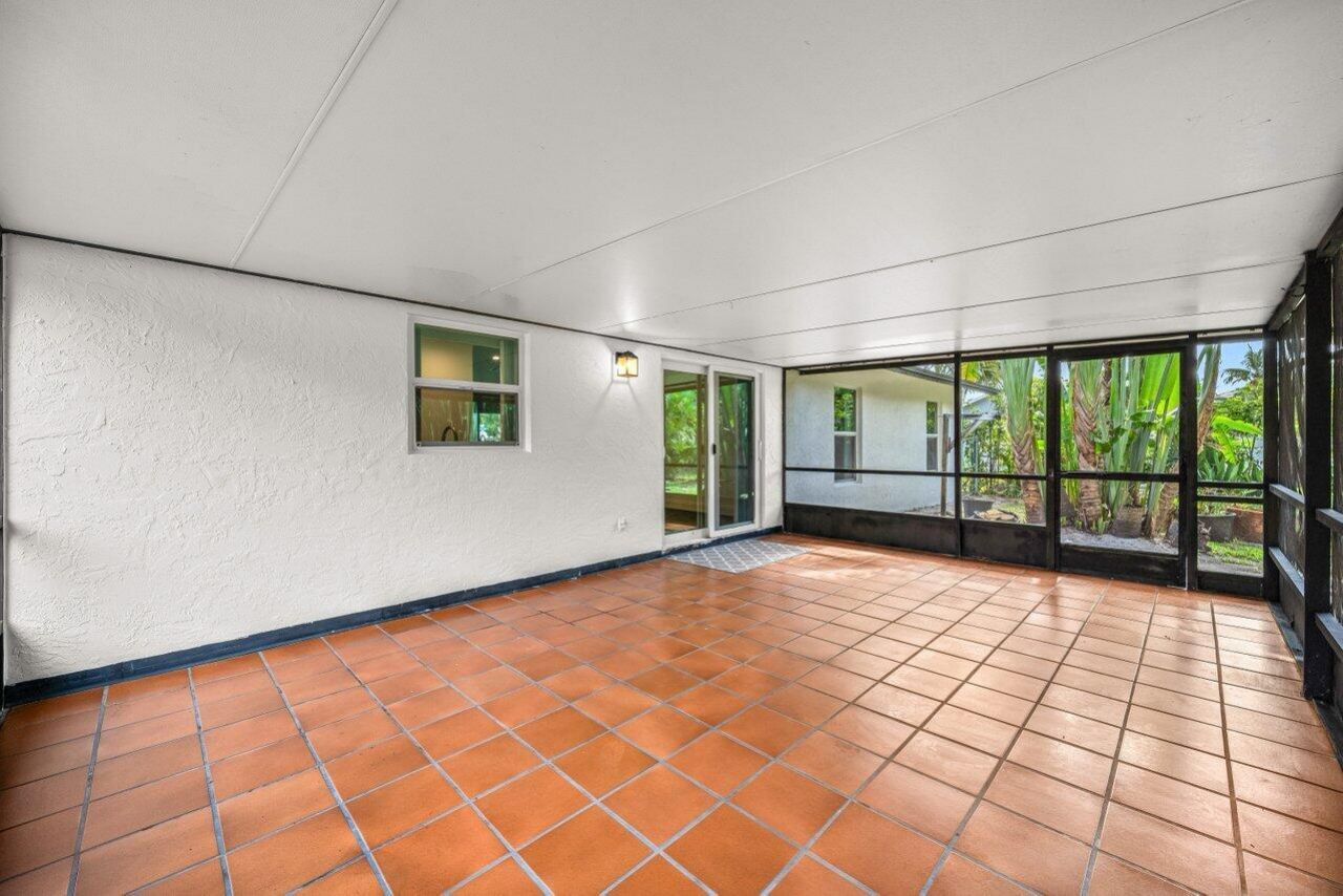 638 SW 4th Avenue, Boynton Beach, FL 33426 Photo