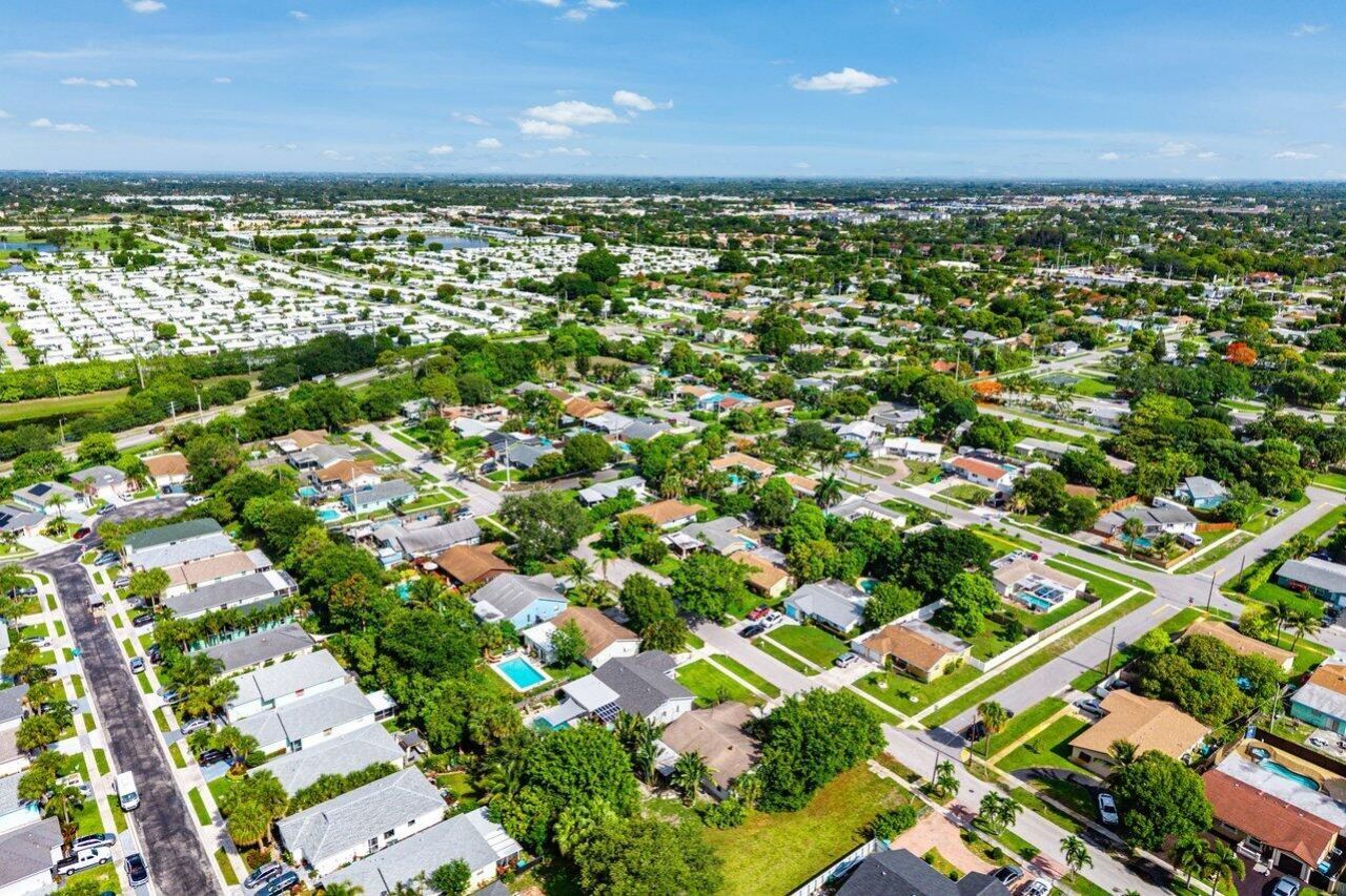638 SW 4th Avenue, Boynton Beach, FL 33426 Photo