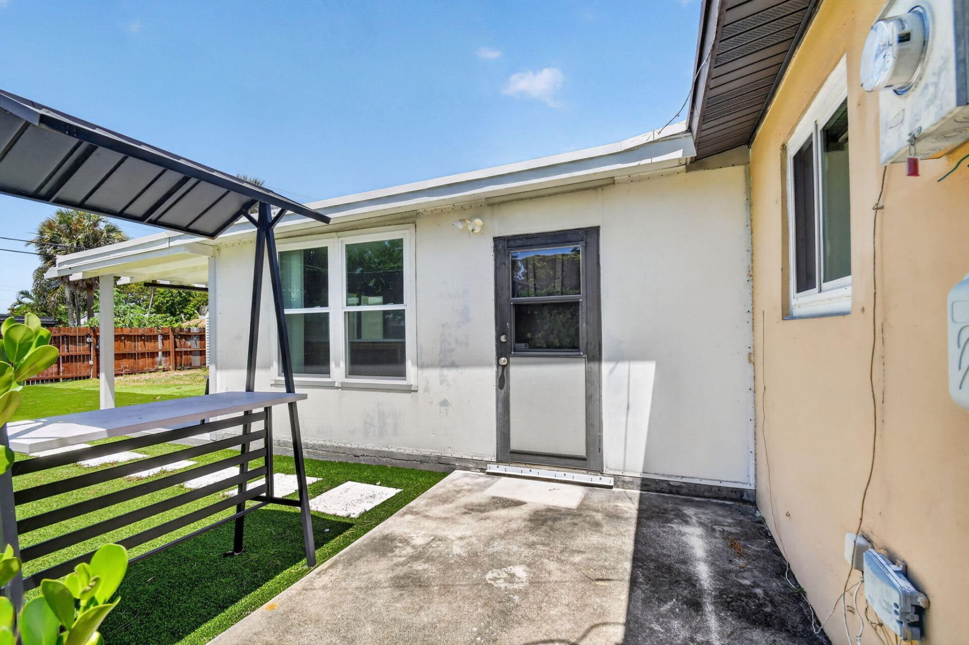 907 Wright Drive, Lake Worth Beach, FL 33461 Photo