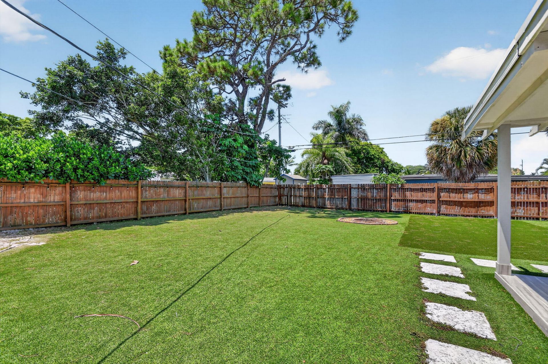 907 Wright Drive, Lake Worth Beach, FL 33461 Photo
