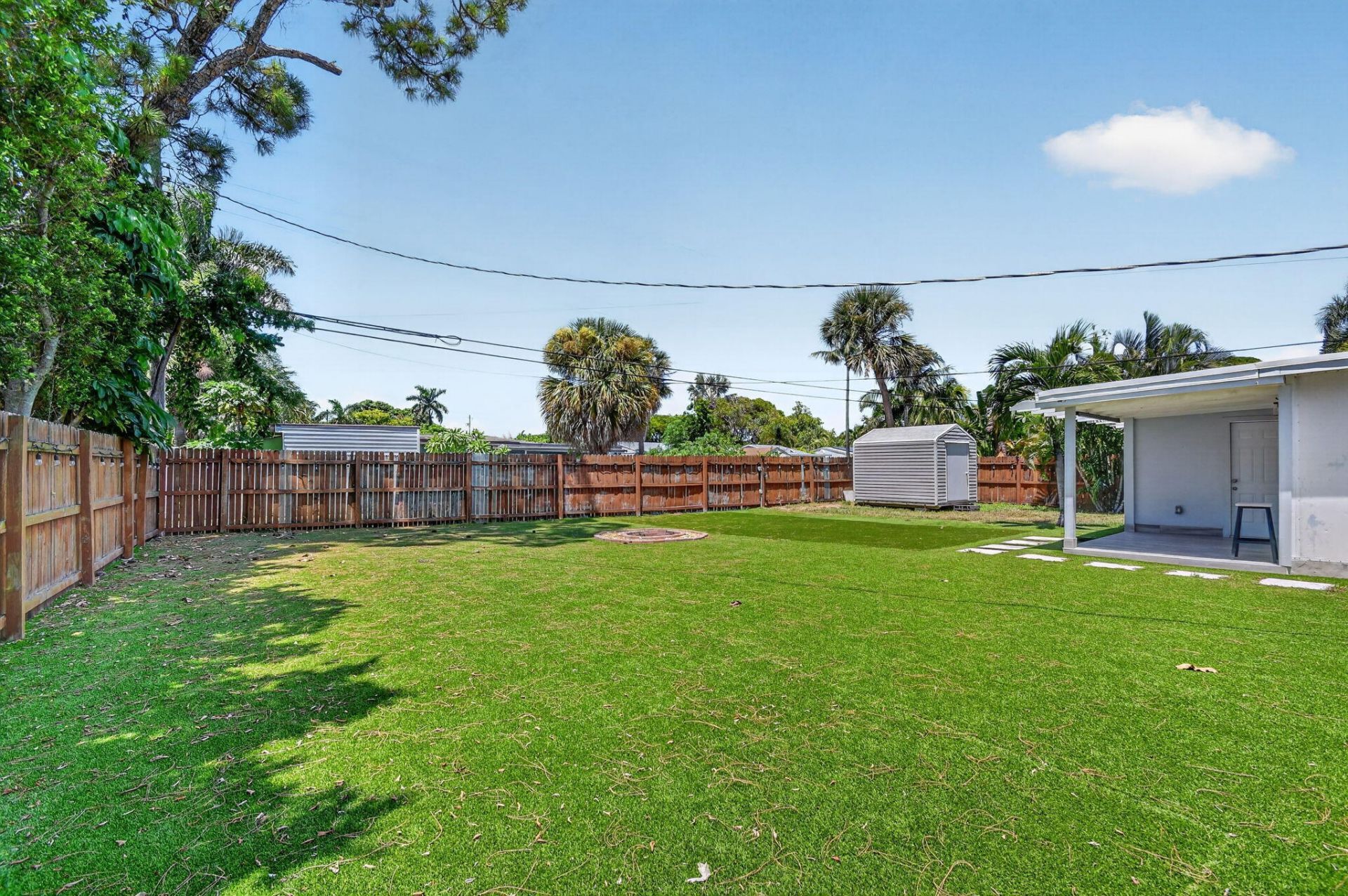 907 Wright Drive, Lake Worth Beach, FL 33461 Photo
