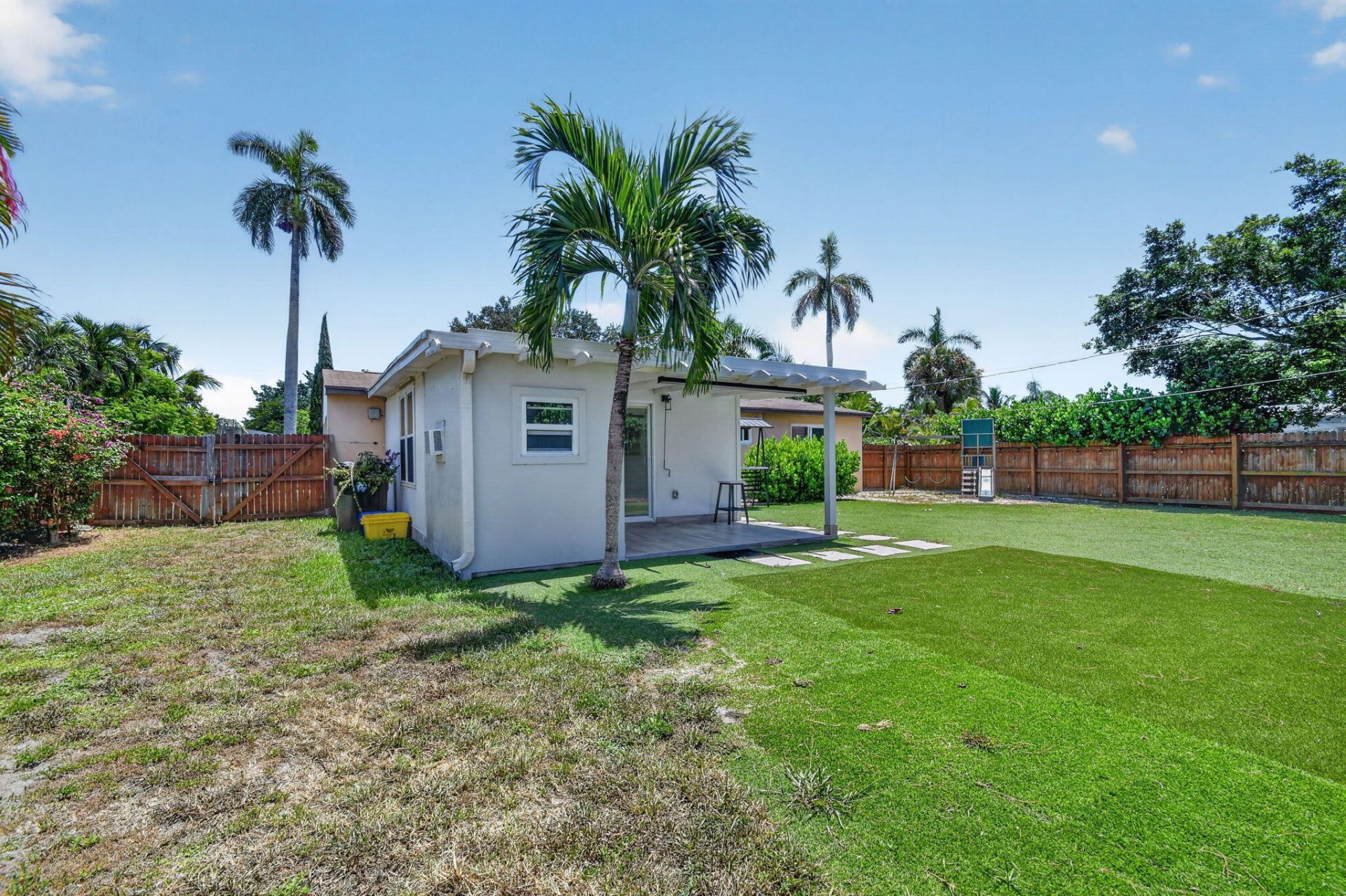 907 Wright Drive, Lake Worth Beach, FL 33461 Photo