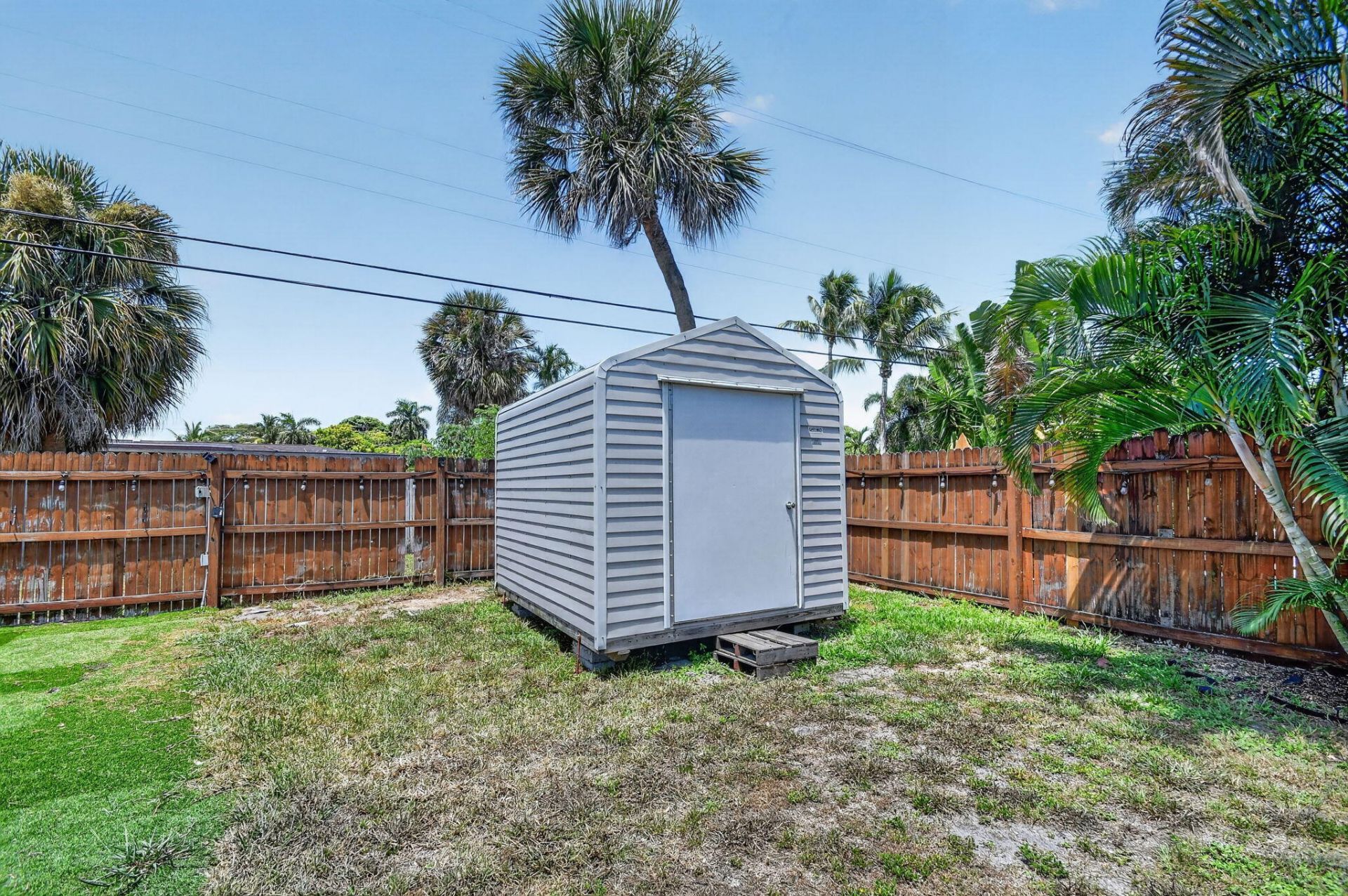 907 Wright Drive, Lake Worth Beach, FL 33461 Photo