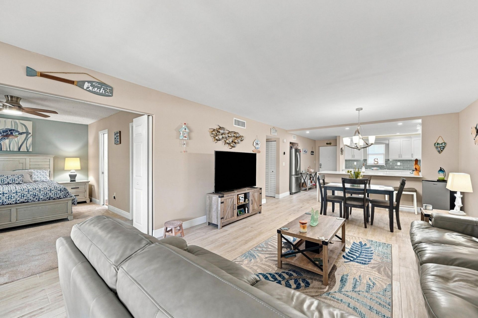 4629 Poinciana Street, Unit 304, Lauderdale by the Sea, FL 33308 Photo