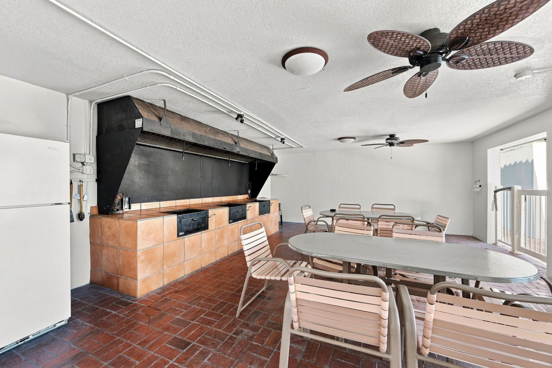 4629 Poinciana Street, Unit 304, Lauderdale by the Sea, FL 33308 Photo