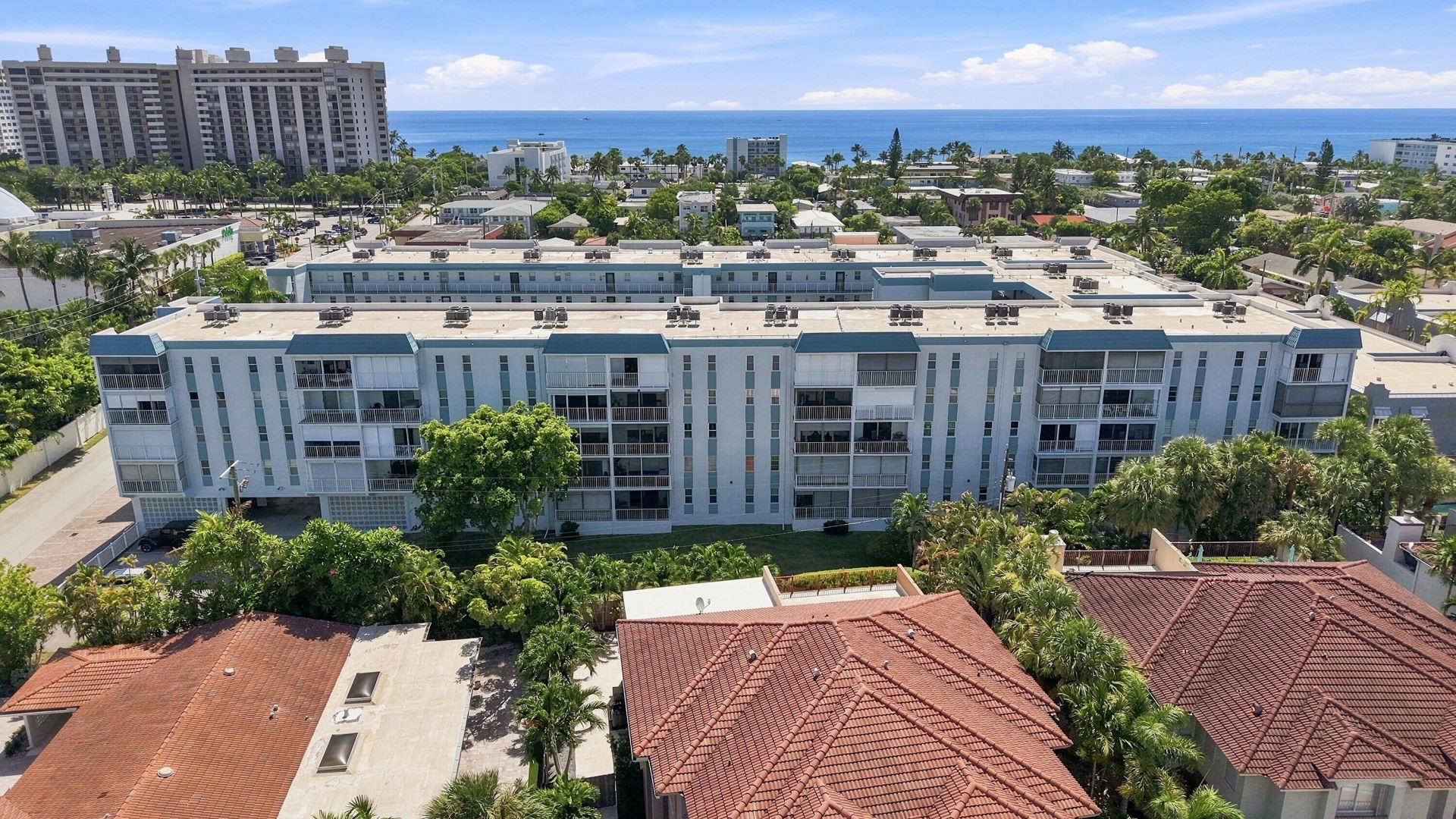 4629 Poinciana Street, Unit 304, Lauderdale by the Sea, FL 33308 Photo