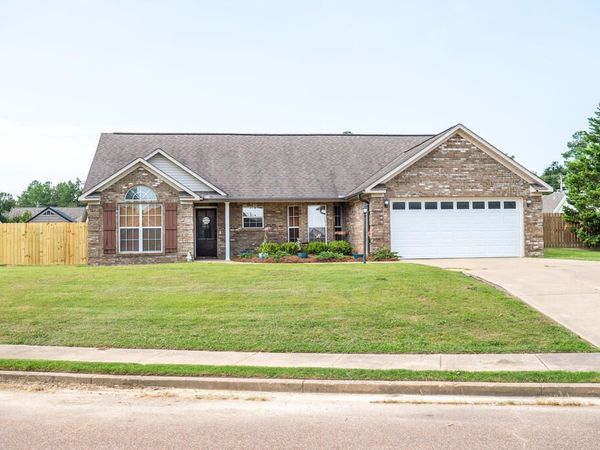 204 Eura Cove, Oxford, MS 38655