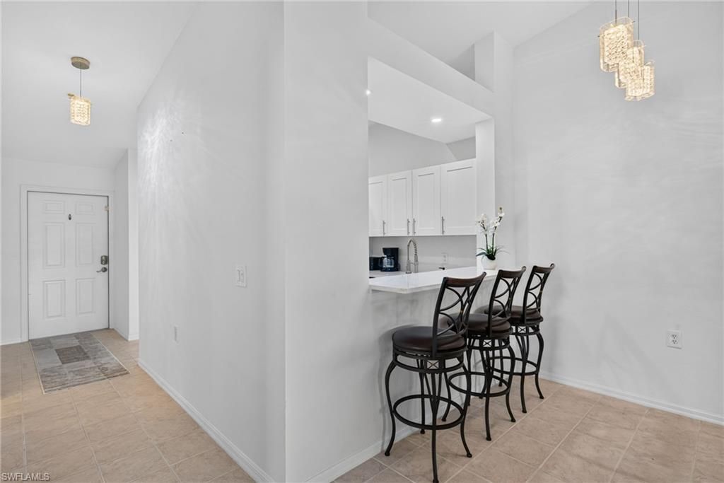 2815 Cypress Trace Cir, Unit 204, Naples, FL 34119 Photo