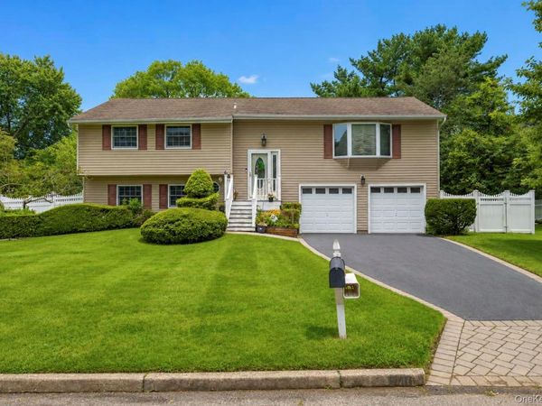 40 Nantucket Drive , Medford, NY 11763