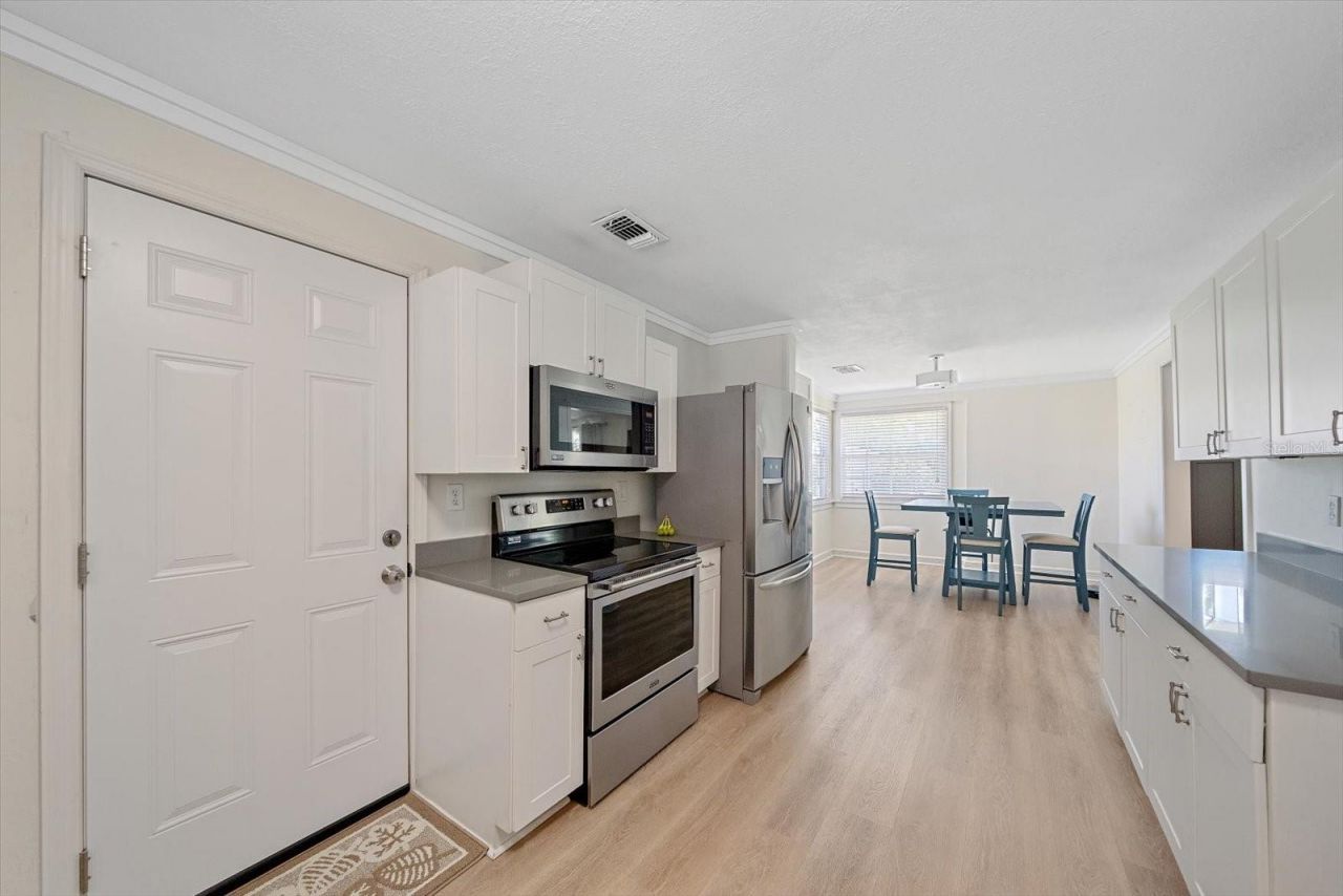 710 26th Street W, Bradenton, FL 34205 Photo
