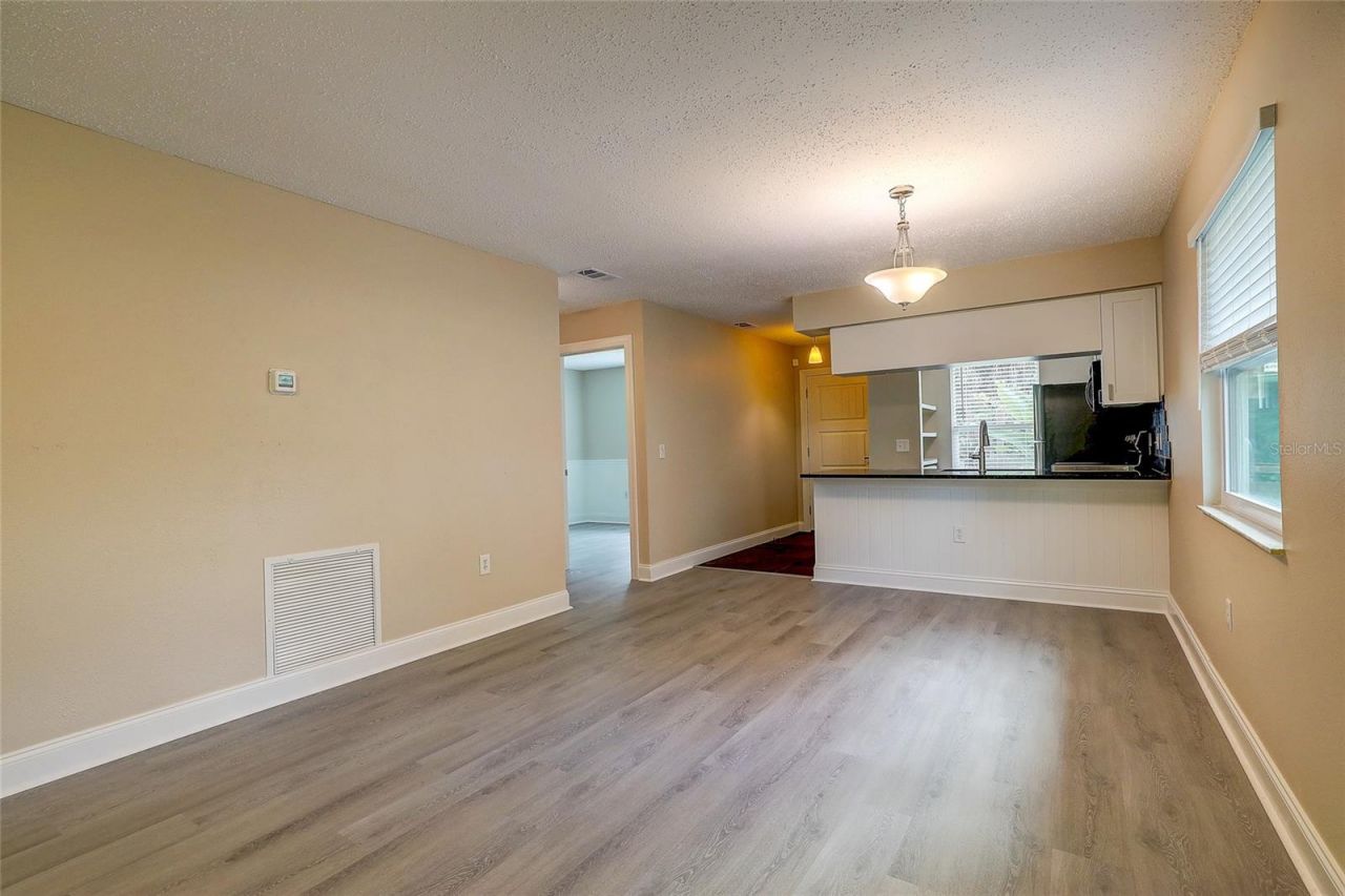 4625 Summerwind Drive , Unit 13, Sarasota, FL 34234 Photo