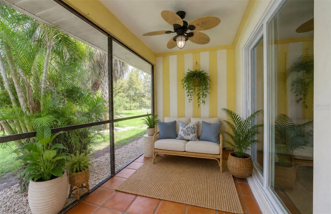 4625 Summerwind Drive , Unit 13, Sarasota, FL 34234 Photo