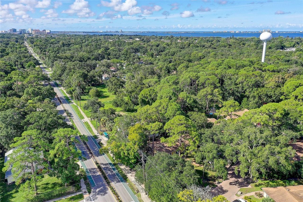 4625 Summerwind Drive , Unit 13, Sarasota, FL 34234 Photo