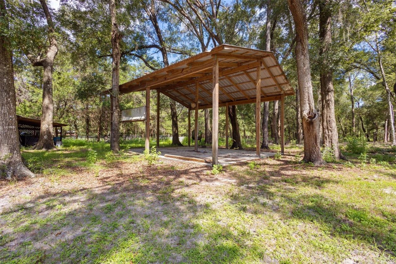 5581 NE 157th Terrace , Williston, FL 32696 Photo