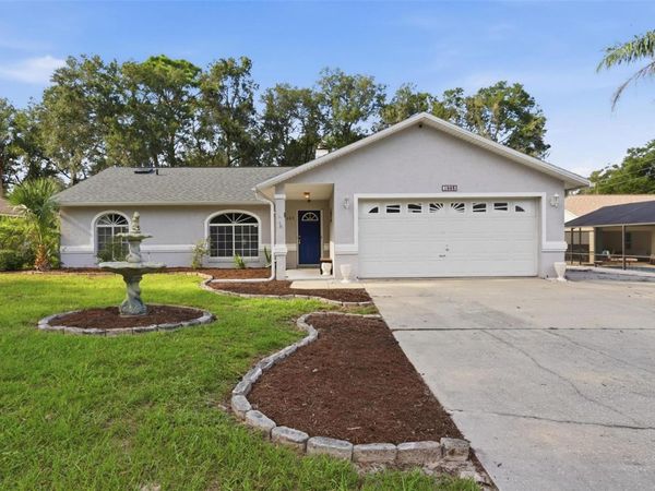 1085 E WISCONSIN AVENUE , DELAND, FL 32724