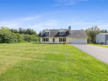 1859 State Road, Webster, NY 14580