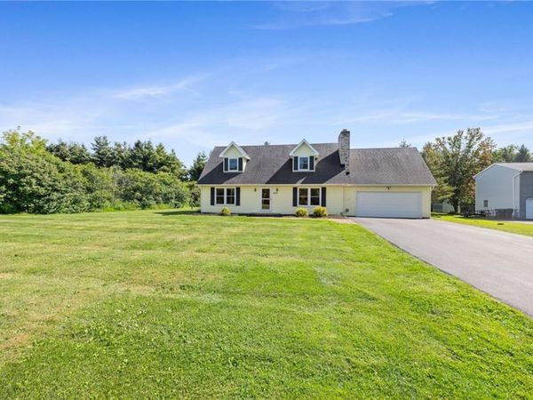 1859 State Road , Webster, NY 14580