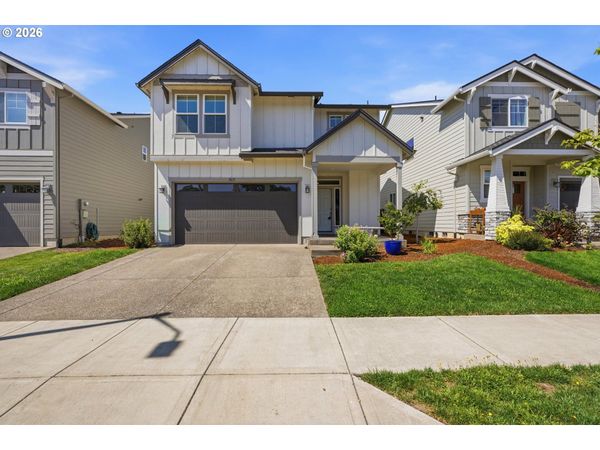 2621 NW SHADDEN DR, McMinnville, OR 97128