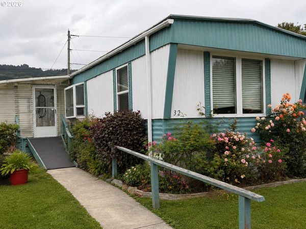 15505 OCEANVIEW DR, Brookings, OR 97415