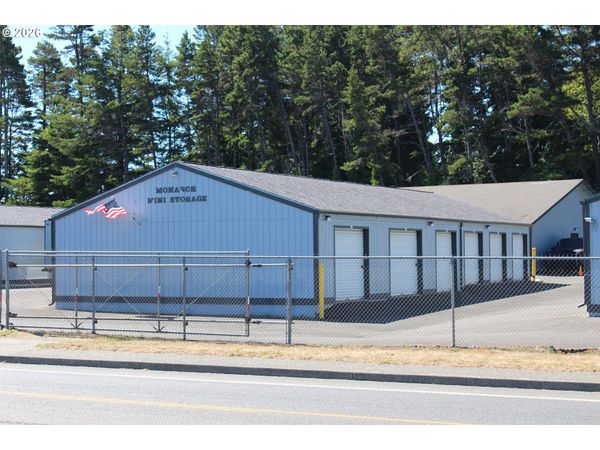 1785 OCEAN BLVD, Coos Bay, OR 97420